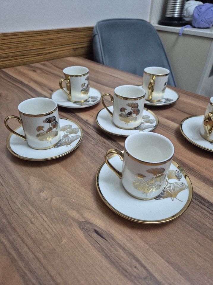 Altın Detaylı Beyaz Kahve Fincanı Takımı - Görsel 2