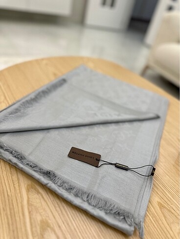 Louis vuitton şal