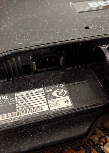 Siyah Bilgisayar Monitörü - Görsel 4