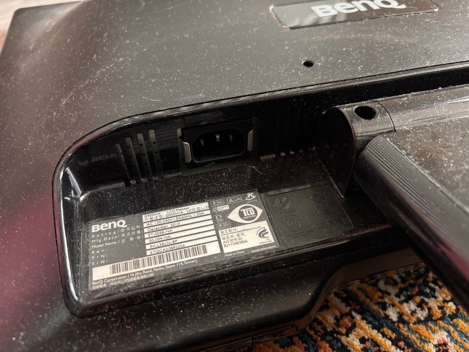 Siyah Bilgisayar Monitörü - Görsel 4