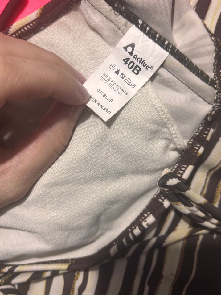 Zebra desenli, askılı, kısa kadın bikini - Görsel 2