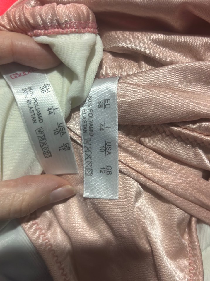 Düğmeli Pembe Mini Bikini Üstü - Görsel 4