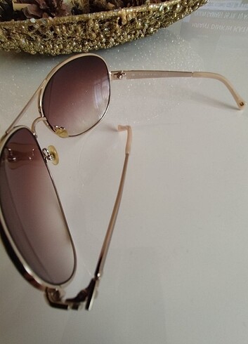 Orijinal Tommy Hilfiger güneş gözlüğü - Görsel 3