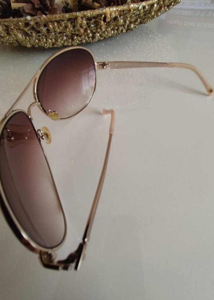 Orijinal Tommy Hilfiger güneş gözlüğü - Görsel 3