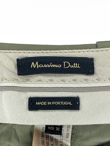 40 Beden yeşil Renk Massimo Dutti Kumaş Pantolon %70 İndirimli.