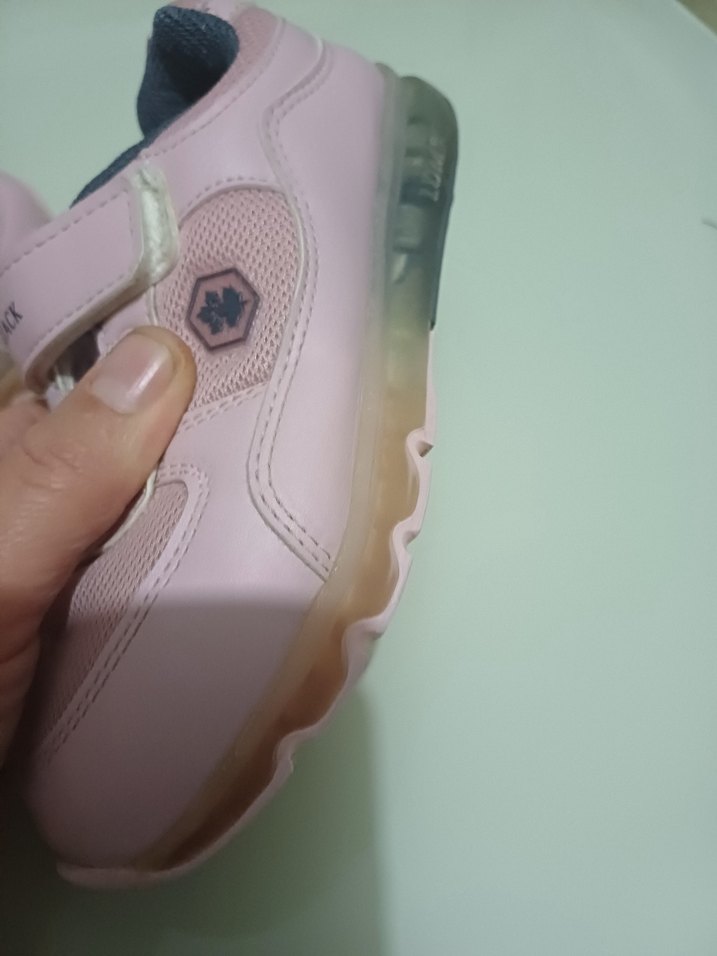 Pembe,cırt cırtlı,kız çocuğu spor Ayakkabı .Lumberjack marka - Görsel 4