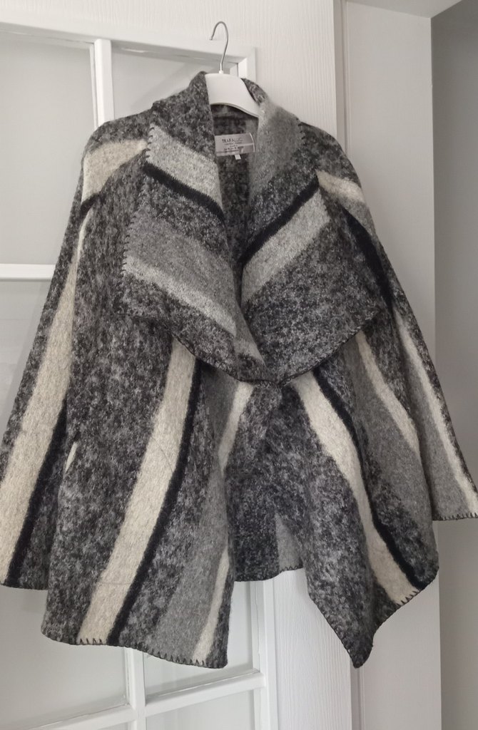 SON FİATTIR PAZARLIK YOK ZARA MARKA M BEDEN HIRKA - Görsel 2