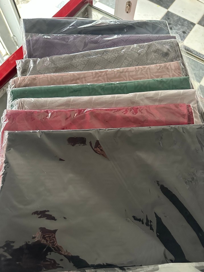 Bej Kadın Şal - Modern ve Zarif - Görsel 2