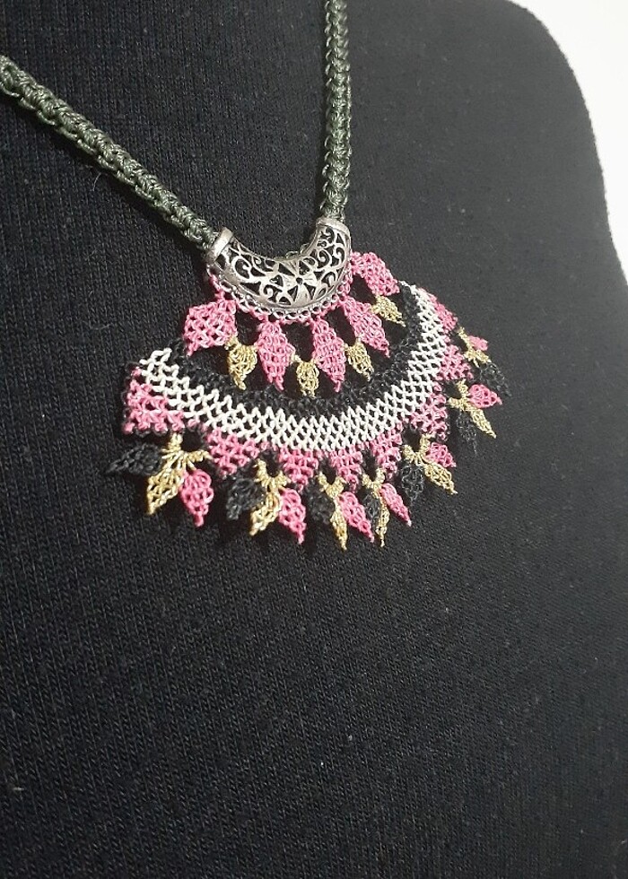 İğne oyasi kolye - Görsel 4