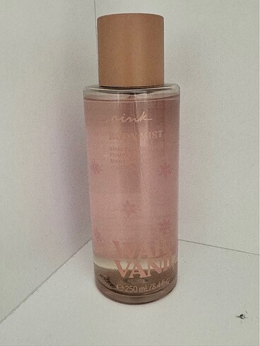 Pink body mist