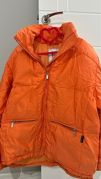 Zara Şişme kapüşonlu mont