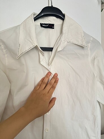 Beyaz gömlek - Görsel 6