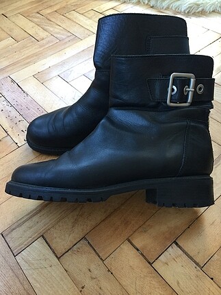 38 Beden Zara bot
