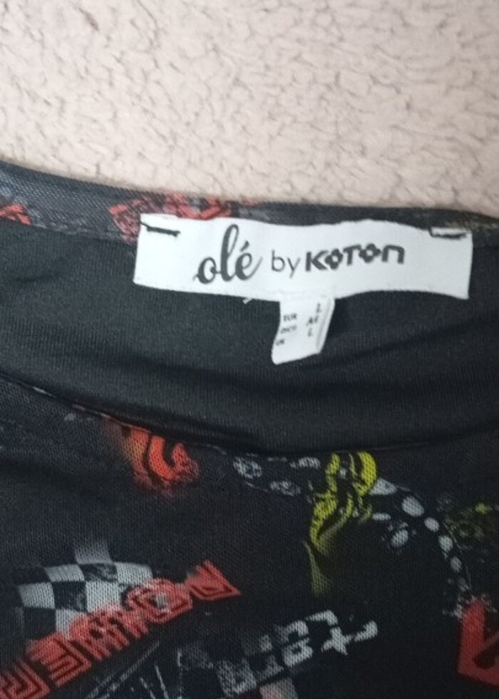 Kolları tüllü crop - Görsel 3