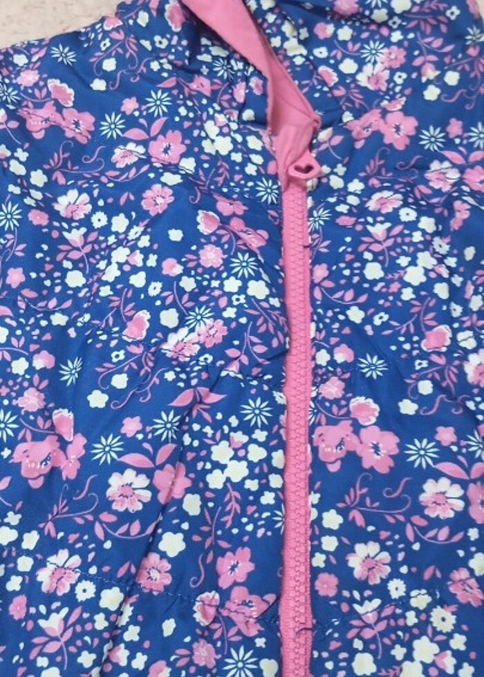 LCW kız çocuk çift taraflı yelek - Görsel 2