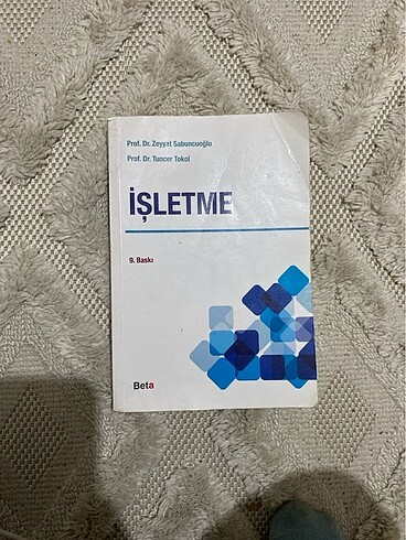 Üniversite işletme dersi kitabı