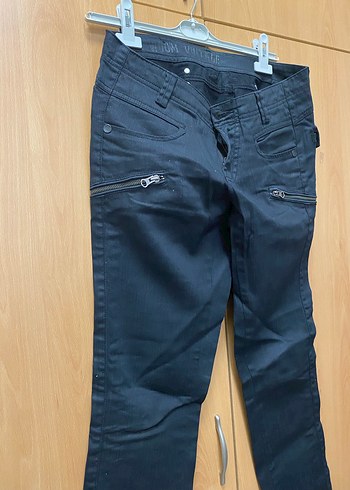 Siyah Fermuarlı Kadın Kot Pantolon - Görsel 5