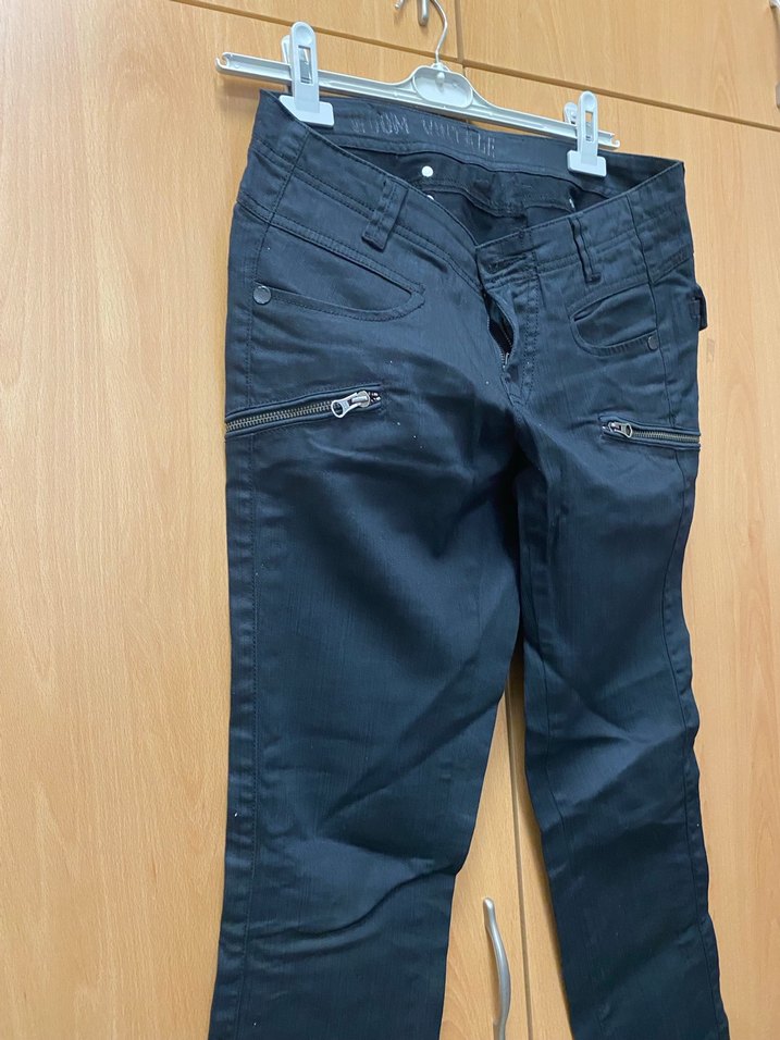 Siyah Fermuarlı Kadın Kot Pantolon - Görsel 4