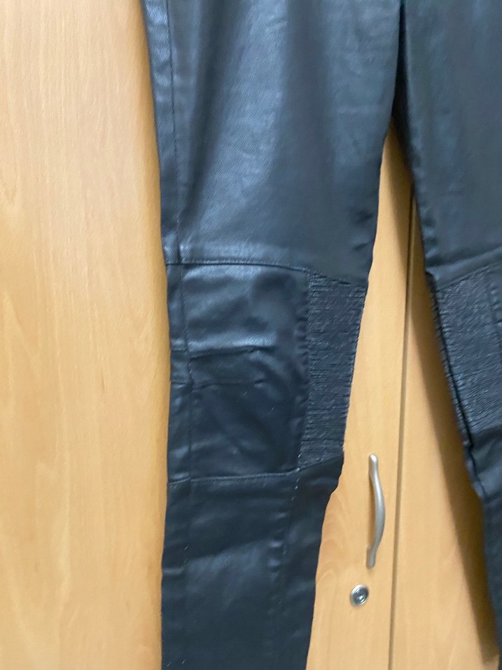 Siyah Deri Biker Kadın Pantolon - Görsel 3