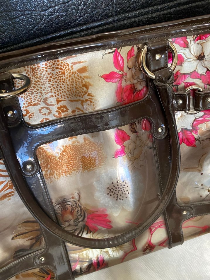 Kahverengi Çiçek Desenli Tokalı Kadın Çantası - Görsel 5