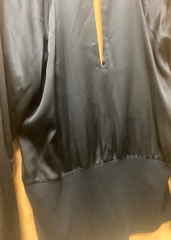 Siyah V Yaka Drapeli Kadın Bluz - Görsel 9