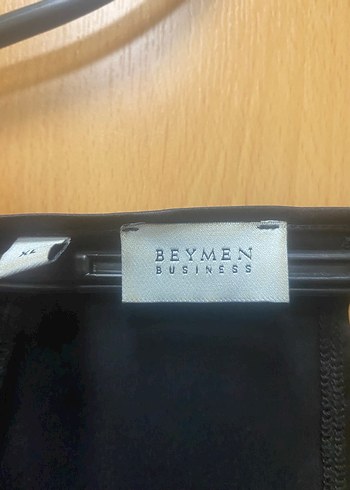 Siyah V Yaka Drapeli Kadın Bluz - Görsel 2