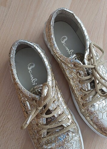 38 Beden Bambi Gold Ayakkabı 
