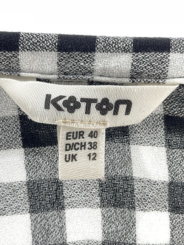 40 Beden çeşitli Renk Koton Gömlek %70 İndirimli.