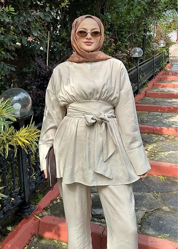 Kemer Detaylı Camel Keten Kadın Takım S/M uyumludur