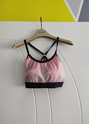 Spor sütyen