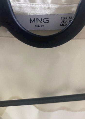 m Beden beyaz Renk Drapeli V Yakalı Mango Beyaz Kadın Şifon Gömlek