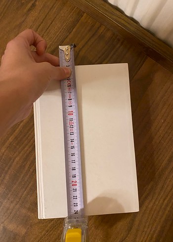 Boş Beyaz Kapaklı Şiir Kitabı - Görsel 8