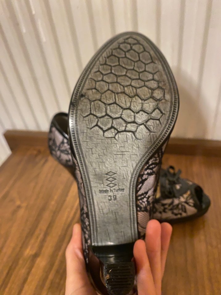 Topuklu ayakkabı - Görsel 5