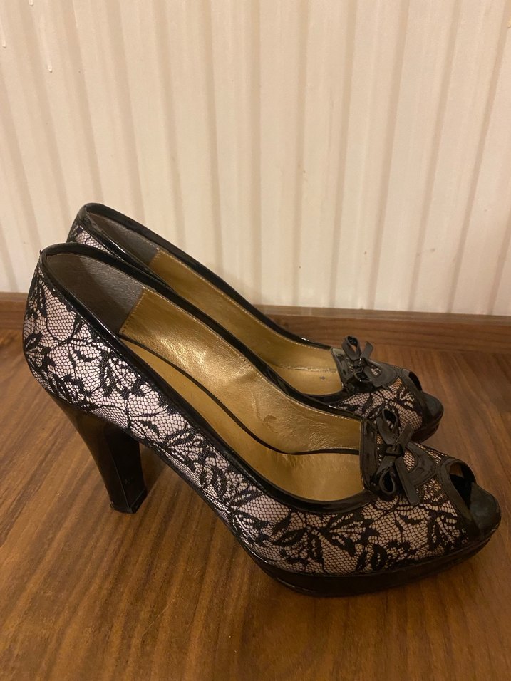 Topuklu ayakkabı - Görsel 2