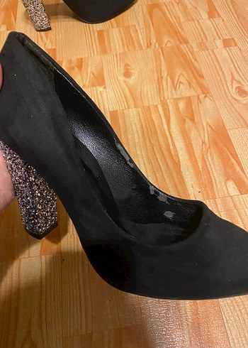 Siyah Parlak Topuklu Kadın Stiletto - Görsel 4