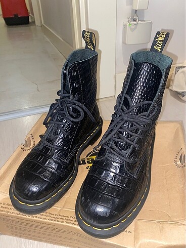 Dr martens x jimmy choo