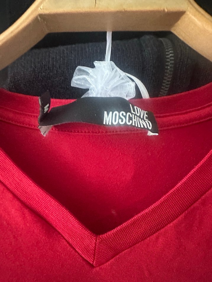 Kısa Kollu Kırmızı Love Moschino Tişört - Görsel 4