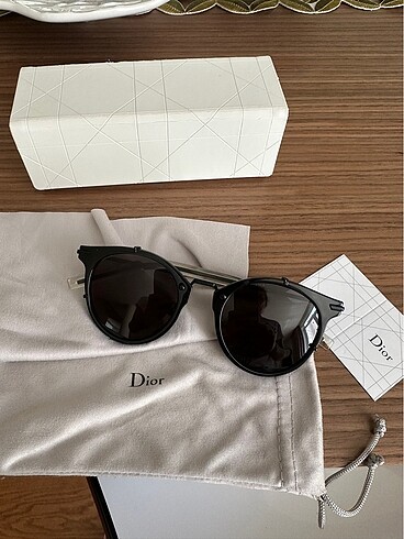 Dior güneş gözlüğü