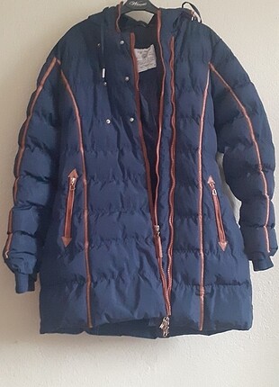 Kislik kapsonlu mont