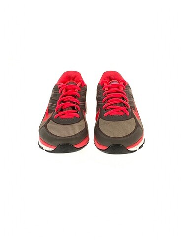 37,5 Beden Nike Spor Ayakkabı %70 İndirimli.