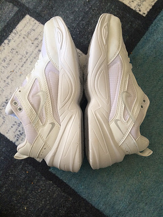 nike m2k tekno 
