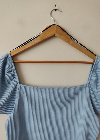 H&M H&M marka pastel mavi renkli crop bluz