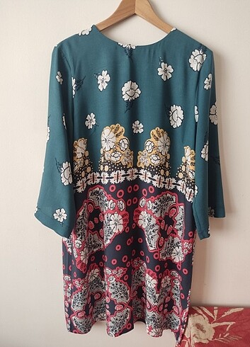 H&M marka yeşil desenli elbise 