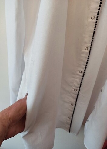 xl Beden beyaz Renk Zara marka beyaz renkli tunik gömlek