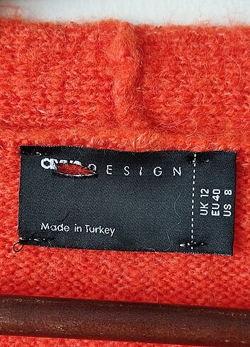 40 Beden kırmızı Renk Asos marka kırmızı renkli hırka