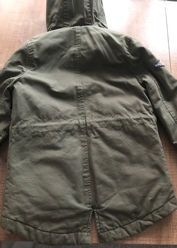 Haki Rengi Kamuflaj Desenli Kapüşonlu Erkek Çocuk Mont - Görsel 5