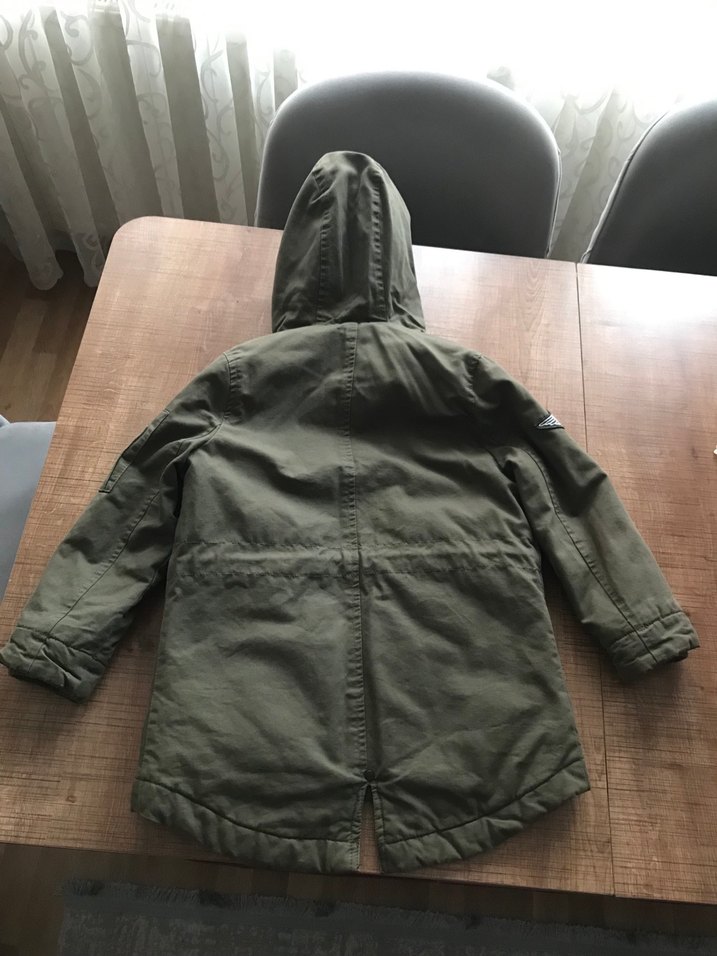 Haki Rengi Kamuflaj Desenli Kapüşonlu Erkek Çocuk Mont - Görsel 2