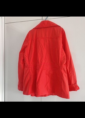 Trenckot marka temsili - Görsel 4