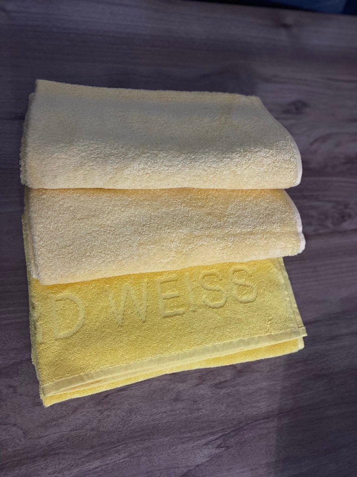 Sarı Parlak Desenli Havlu - WEISS - Görsel 3