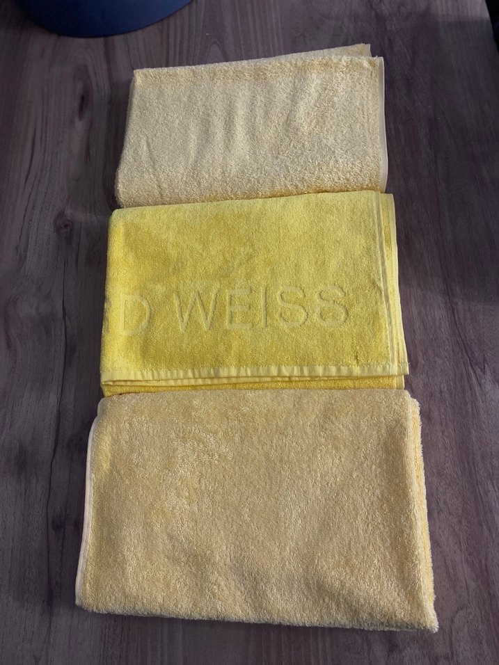 Sarı Parlak Desenli Havlu - WEISS - Görsel 2